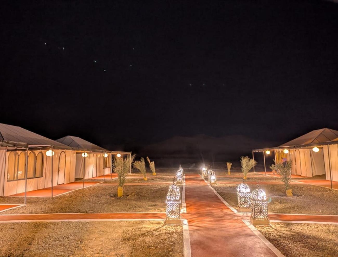ホテル Unique Sahara Camp メルズーガ エクステリア 写真